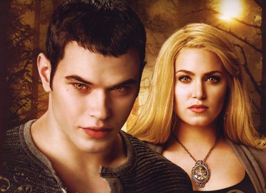 aout-rosalie-hale-et-emmet-cullen_diaporama